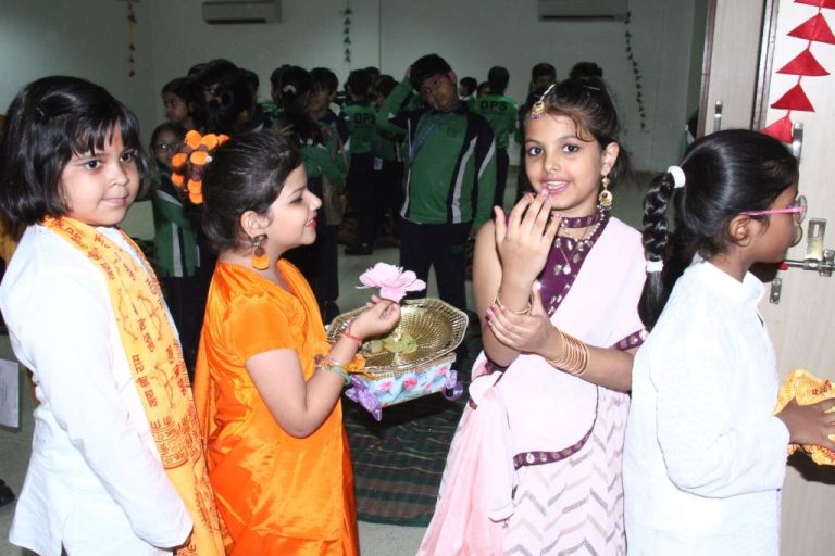 CLASS-ASSEMBLY-ON-DUSSEHRA-DPS-Greater-Faridabad (119)