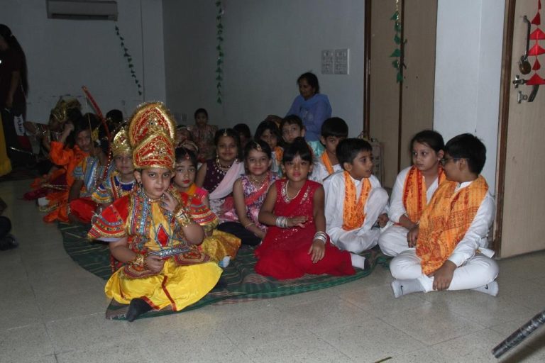 CLASS-ASSEMBLY-ON-DUSSEHRA-DPS-Greater-Faridabad (3)