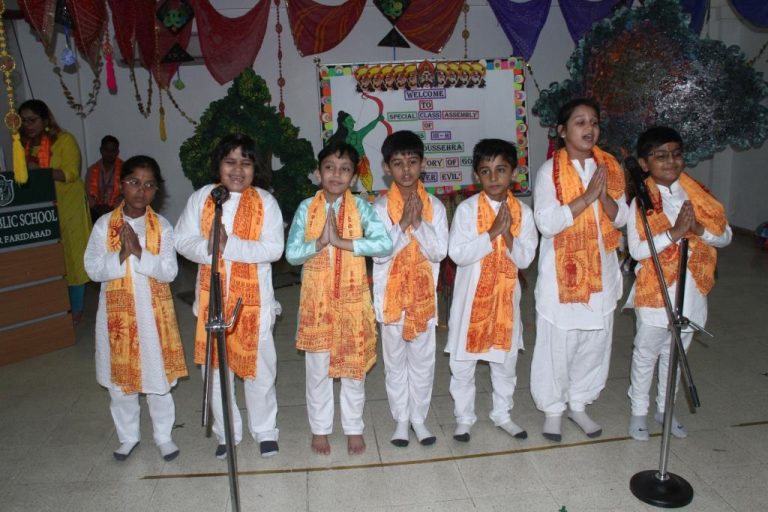 CLASS-ASSEMBLY-ON-DUSSEHRA-DPS-Greater-Faridabad (31)