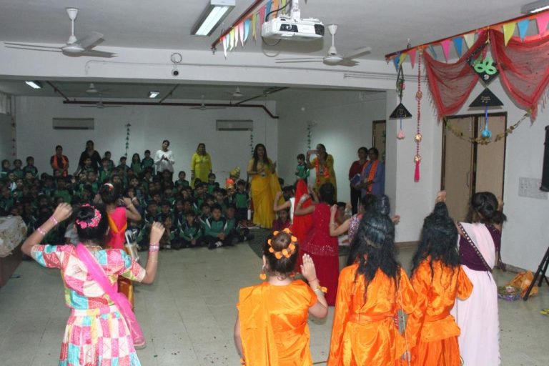 CLASS-ASSEMBLY-ON-DUSSEHRA-DPS-Greater-Faridabad (94)